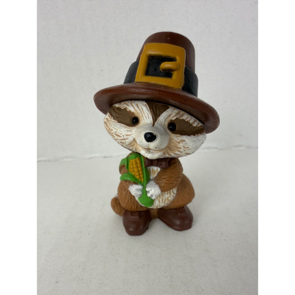 Hallmark Merry Miniature 1981 Pilgrim Raccoon Thanksgiving